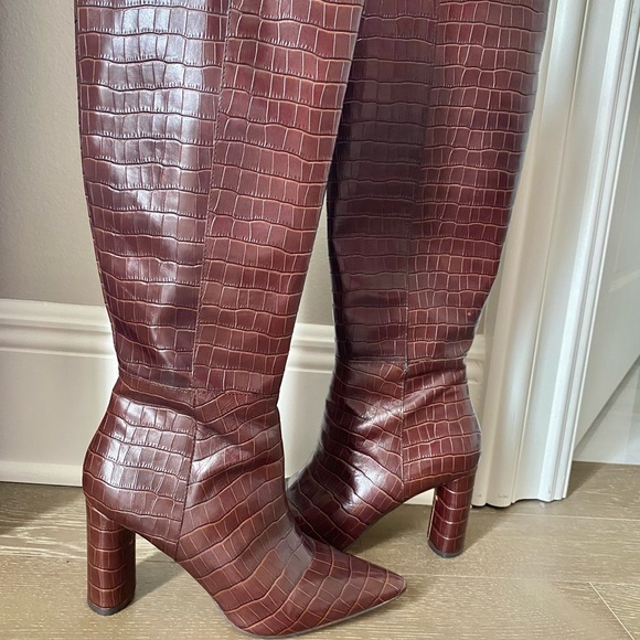 Authentic Embossed Crocodile Leather Boots - Picture 3 of 7